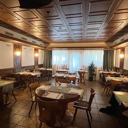 Hotel Jaeger Муртен Екстериор снимка