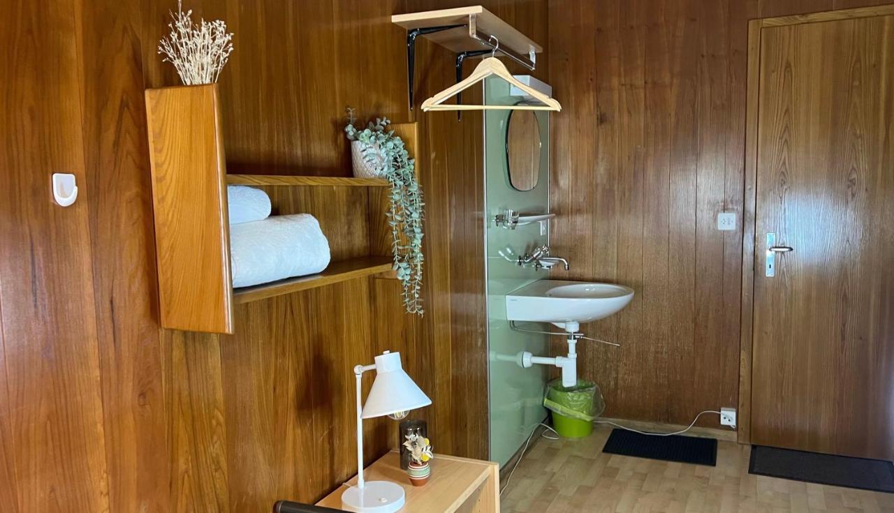 Hotel Jaeger Муртен Екстериор снимка