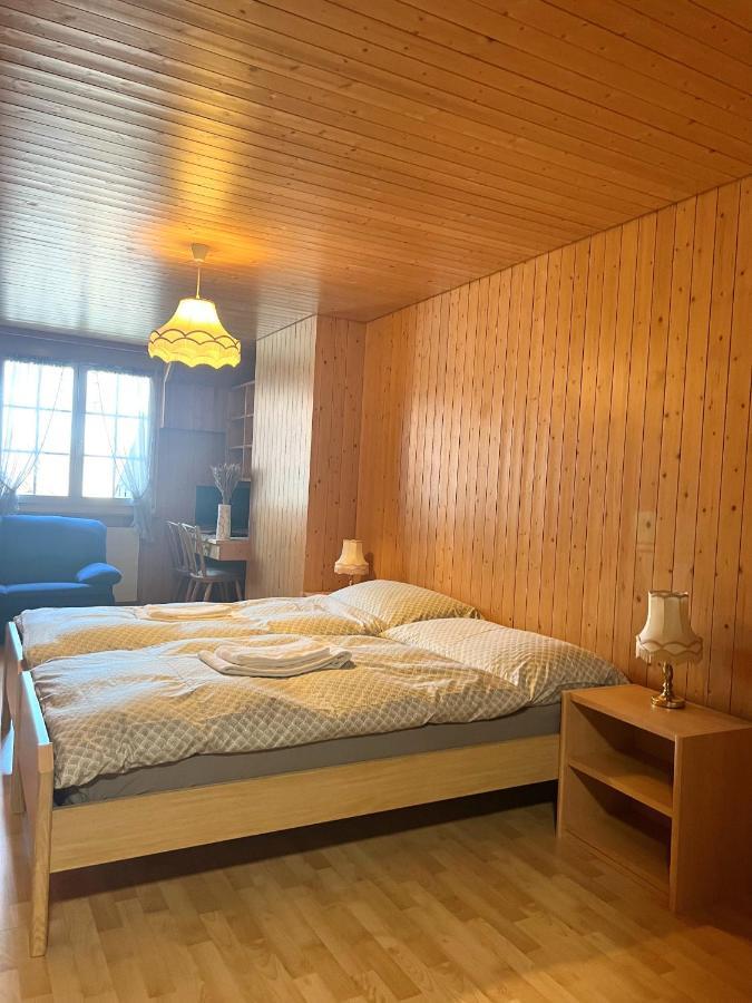 Hotel Jaeger Муртен Екстериор снимка